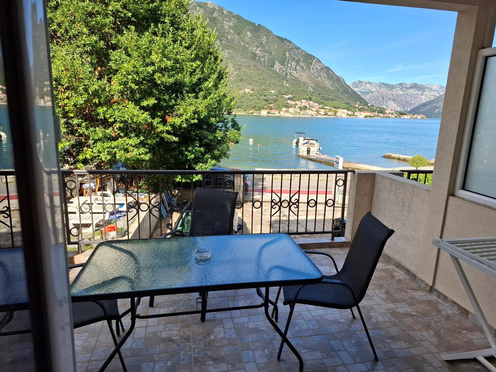 Apartments Pejanovic Kotor Eksteriør bilde